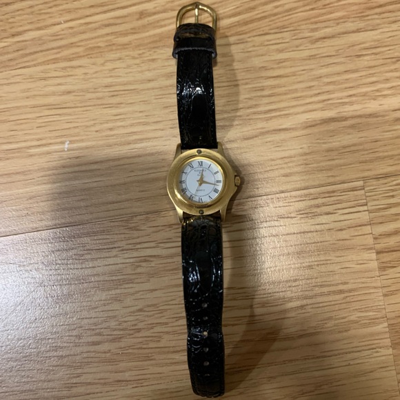Elgin Watch with Changeable Bezels - Picture 3 of 3